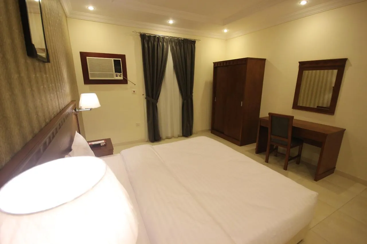 Al-Salamah - Lamasat Palace Suites Jeddah 3*,