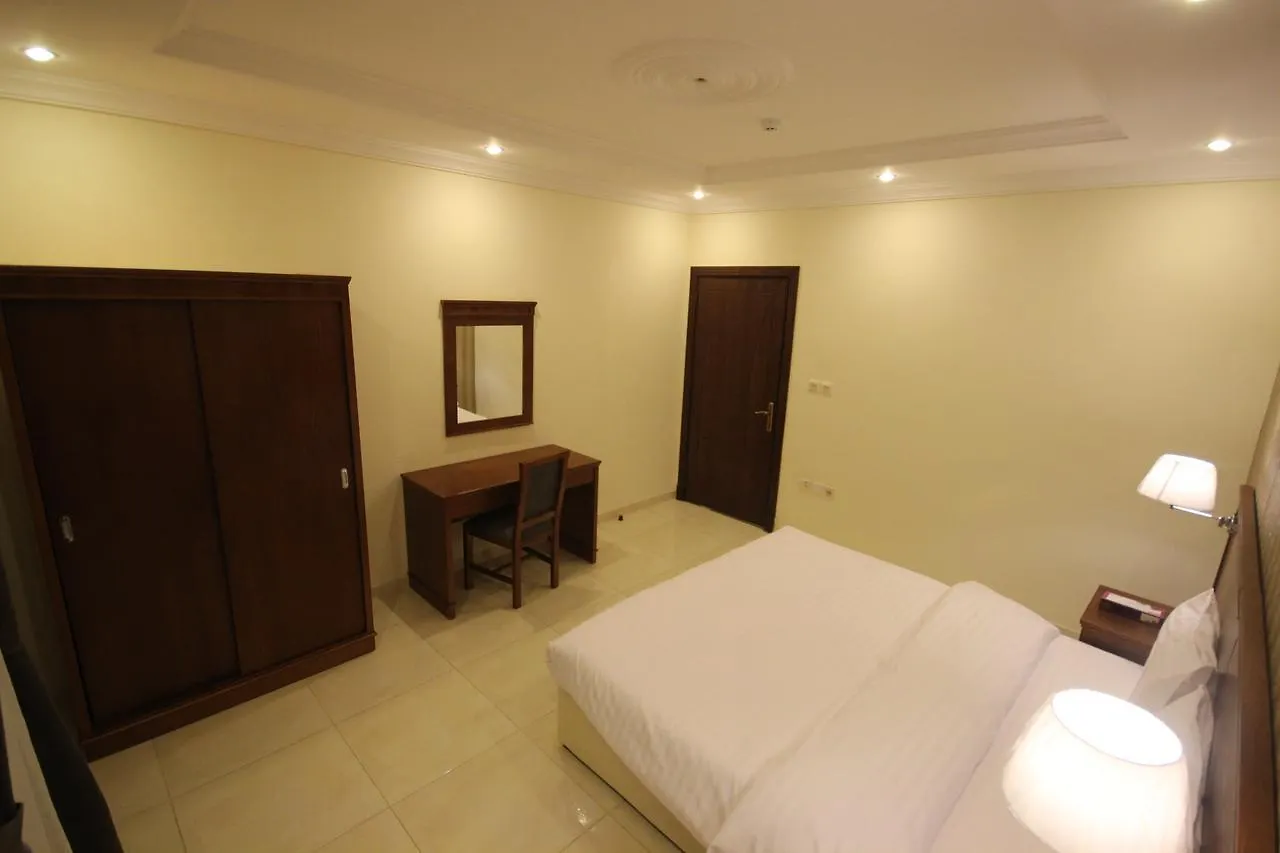 Al-Salamah - Lamasat Palace Suites Jeddah 3*,